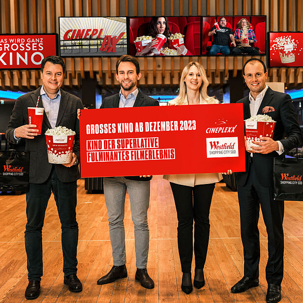 v.l.n.r.: Christof Papousek, Geschäftsführer Cineplexx, Lucas Langhammer, Prokurist | Business Development Cineplexx, Verena Haller, Head of Operating Management Austria & Germany, Paul Douay, Director of Operations Austria & Germany 