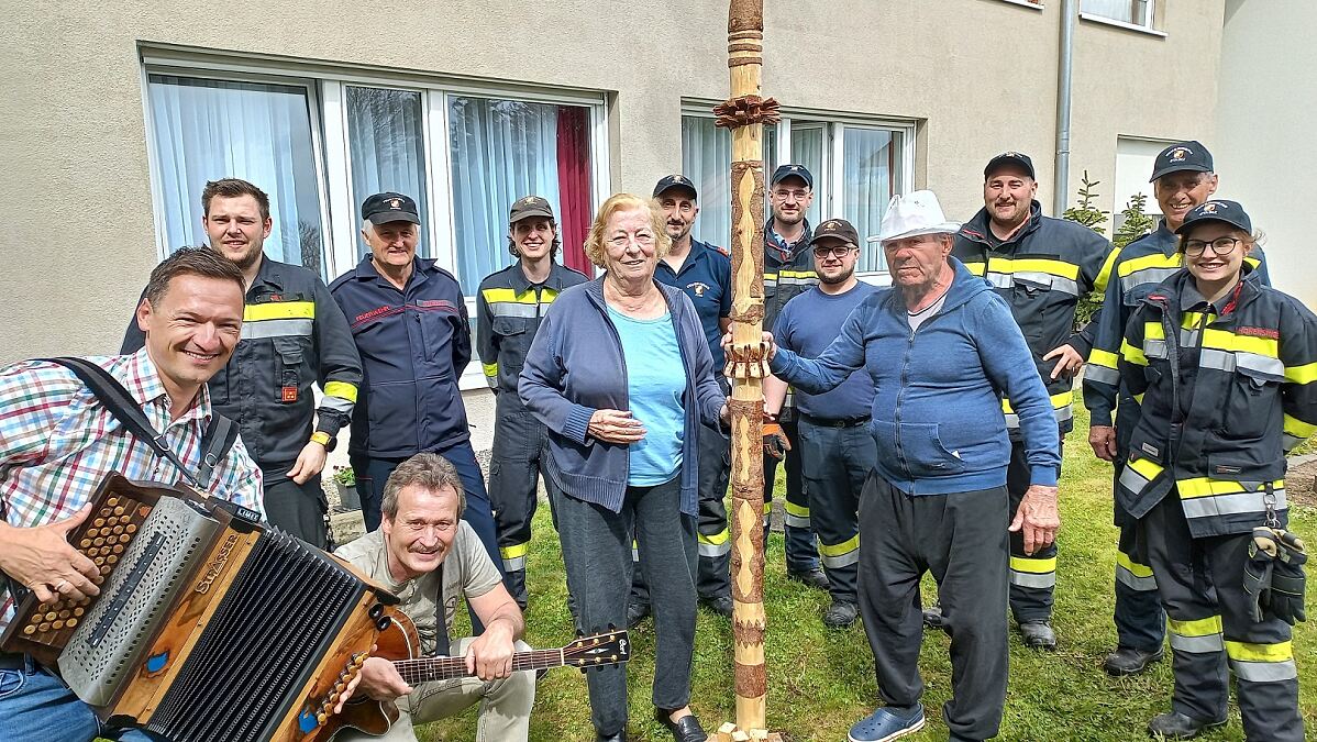 secu_Foto_Stainz_Maibaum_Presse2