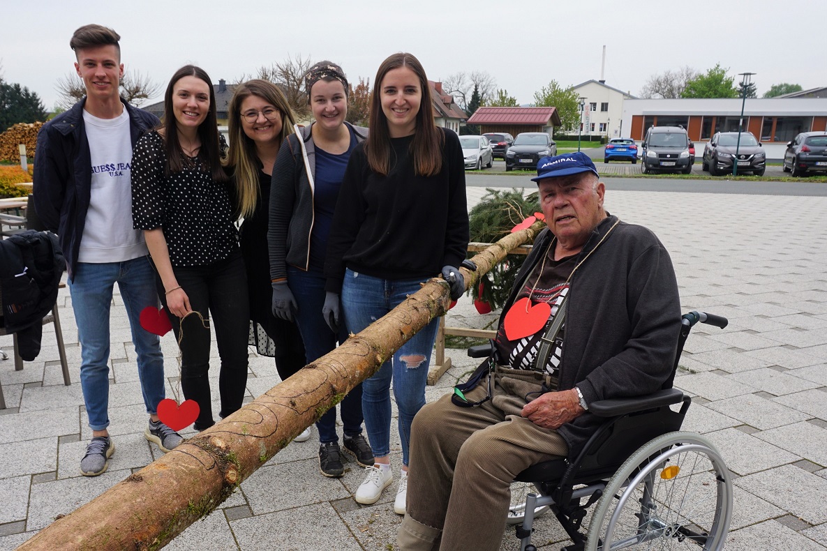 secu_PA_St Veit_Maibaum_Presse 2