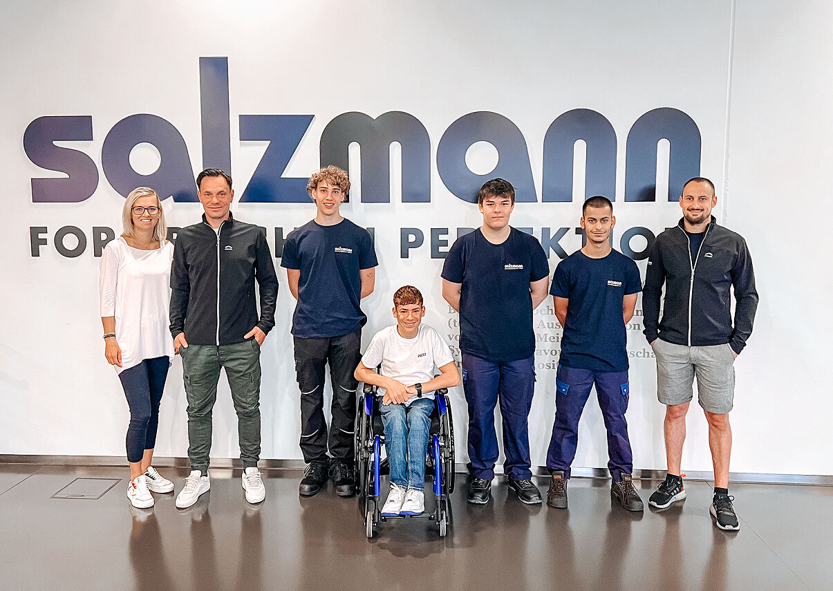 Pressebild Salzmann Formblechblechtechnik neue Lehrlinge 2023_print
