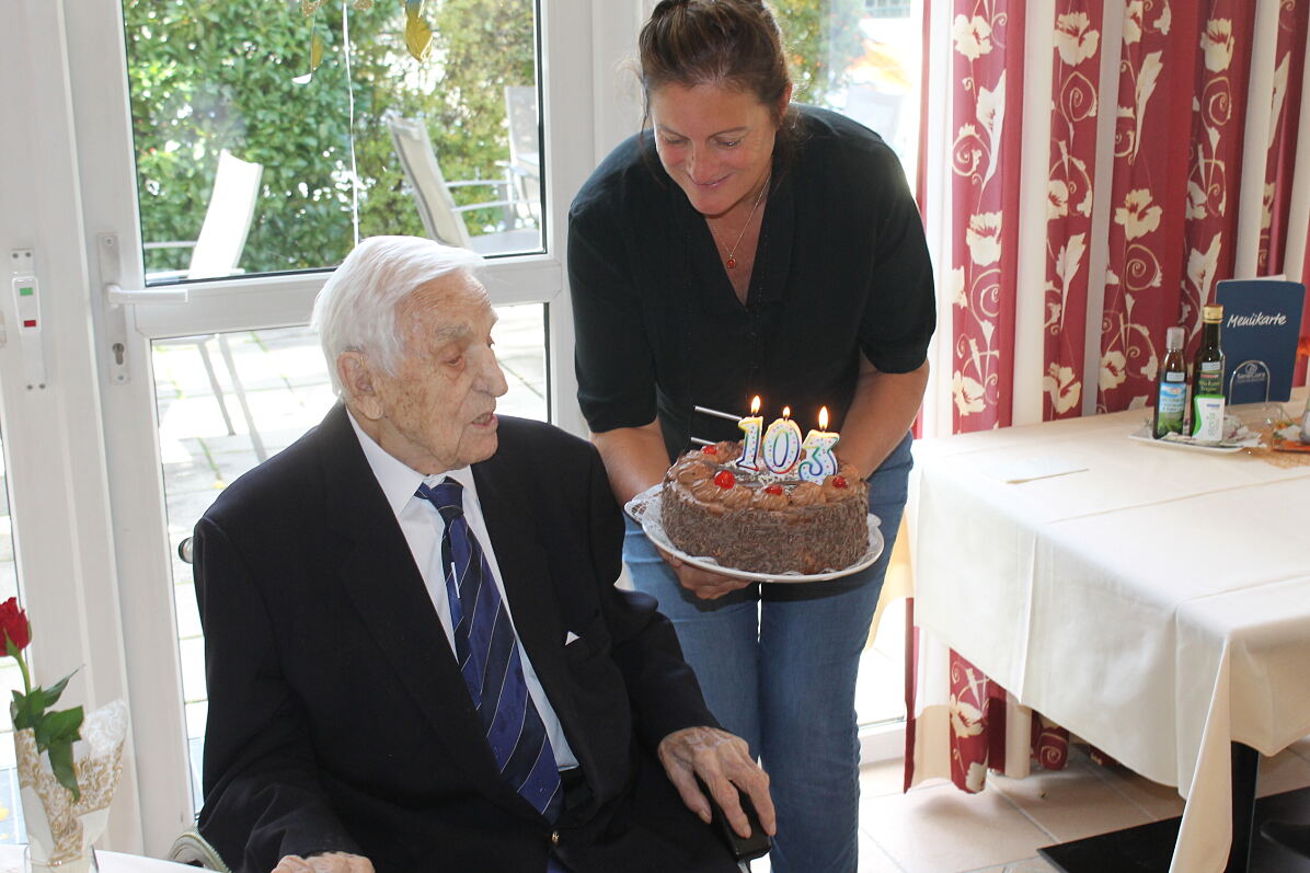 secu_PA_Grinzing_Geburtstag_Presse1