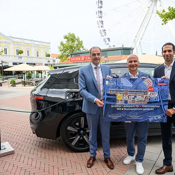 v.l.: Landesrat Leo Schneemann, Designer Outlet General Manager Mario Schwann, Burgenland Energie CEO Stephan Sharma.
