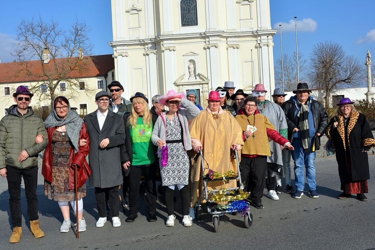 secu Fotos Frauenkirchen Faschingsumzug Presse1