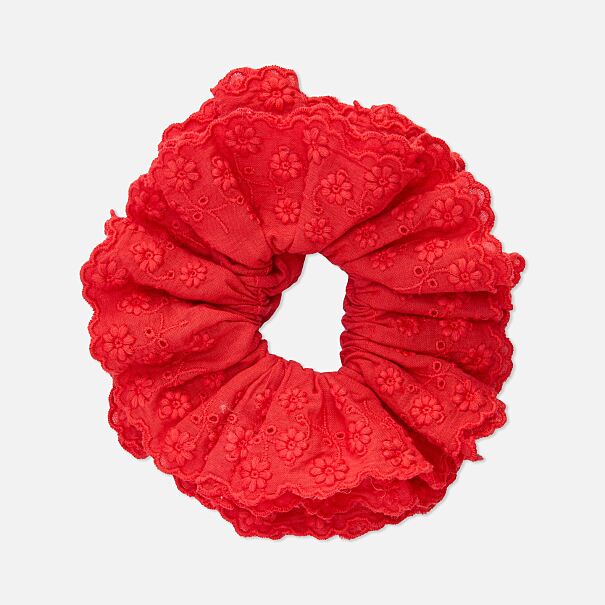 PRIMARK 1PK Broderie Scrunchie, Red, £3.50, €4.50, RON22, PLN19, CZK90 (2)