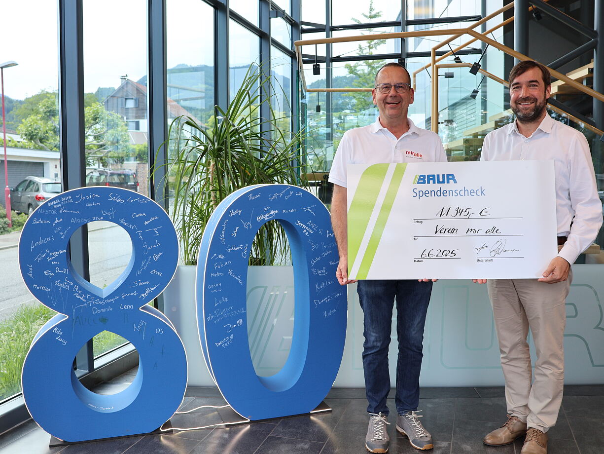 Spendenübergabe bei BAUR in Sulz