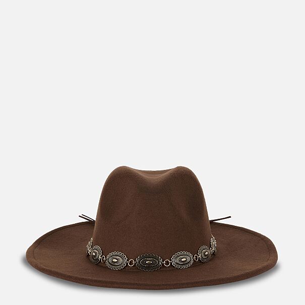PRIMARK PRESENTS RITA ORA  Faux Suede Cowboy Brown £12, €14, �16, PLN60, CZK310, RON70