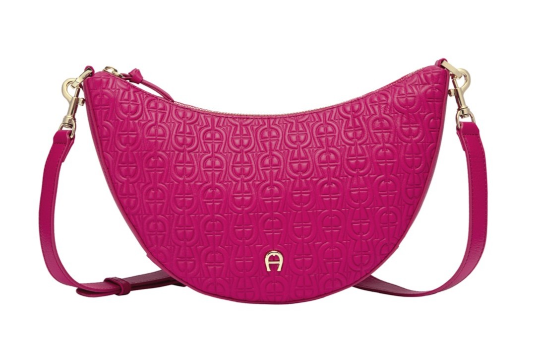 DOP_PA_Taschen-Liebe_Aigner_Zita Umhängetasche_Presse5