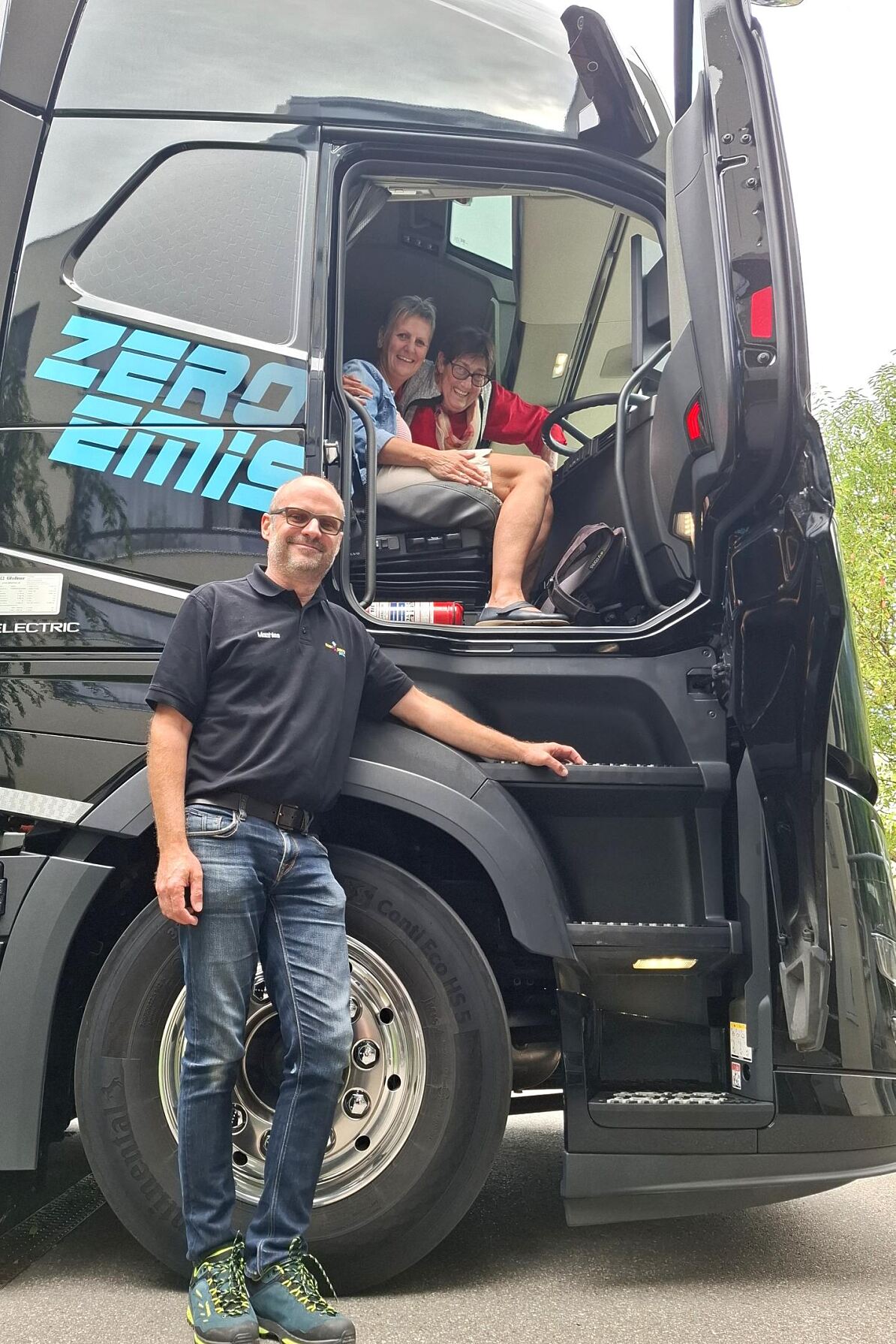 secu_PA_Herzenswunsch LKW_Presse2