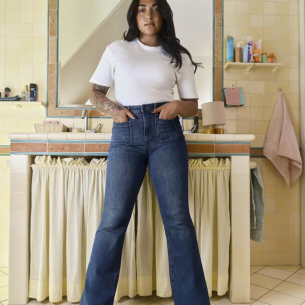 PRIMARK SS Perfect Tee, White, £8, €10, �12, RON50, PLN43, CZK260 PRIMARK The Flare, £18, €20, �22, RON100, PLN90, CZK520 (3)