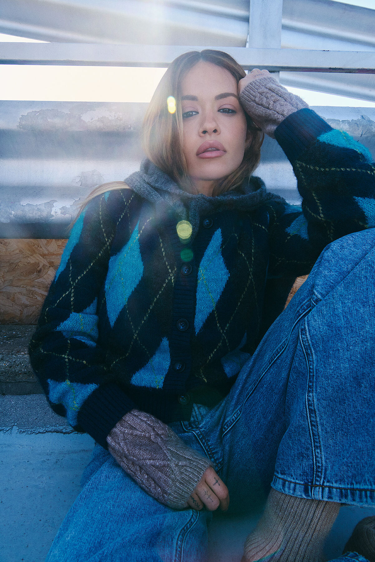 PRIMARK PRESENTS RITA ORA Deep Hem Flare, £20, €22, �24, PLN95, CZK570, RON110, PRIMARK PRESENTS RITA ORA Argyle Crop Cardigan, £16, €18, �20, PLN80, CZK470, RON90,