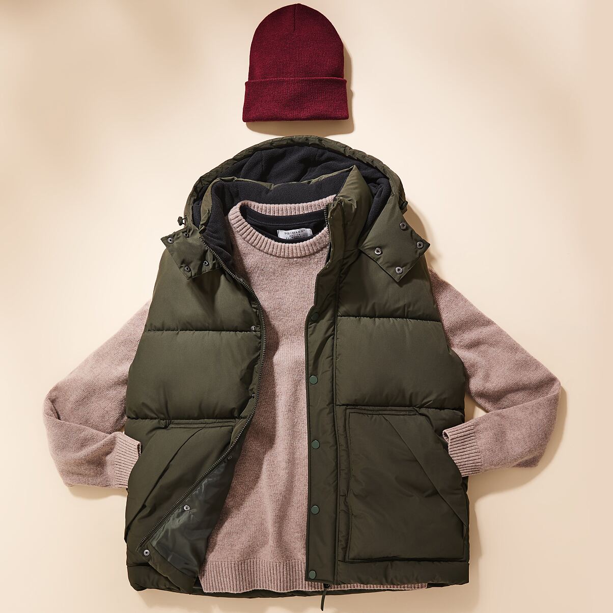 PRIMARK_20250821_SocialP2_D6WaysToWear_AB_Digital_Shot15_CarouselA_1x1-min