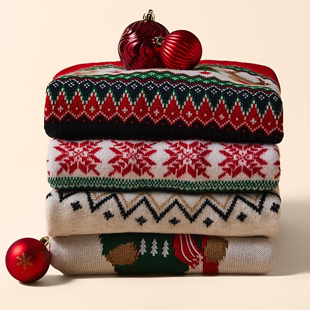 PRIMARK_20250821_SocialP2_D6ChristmasJumpers_AB_DigitalPaidSocial_Shot17_1x1-min
