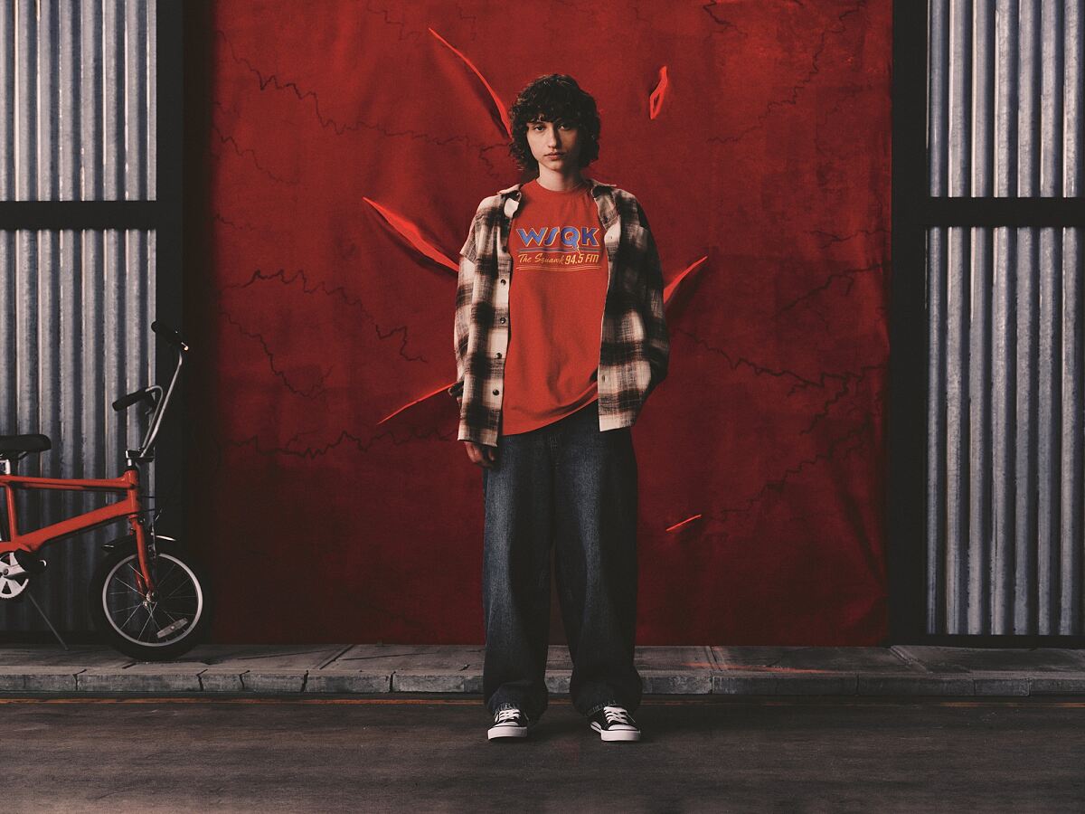 PRIMARK STRANGER THINGS SQUAWK TEE Red �18, £12, €14, 365CZK, 60PLN, 5200HUF, 70RON (2)