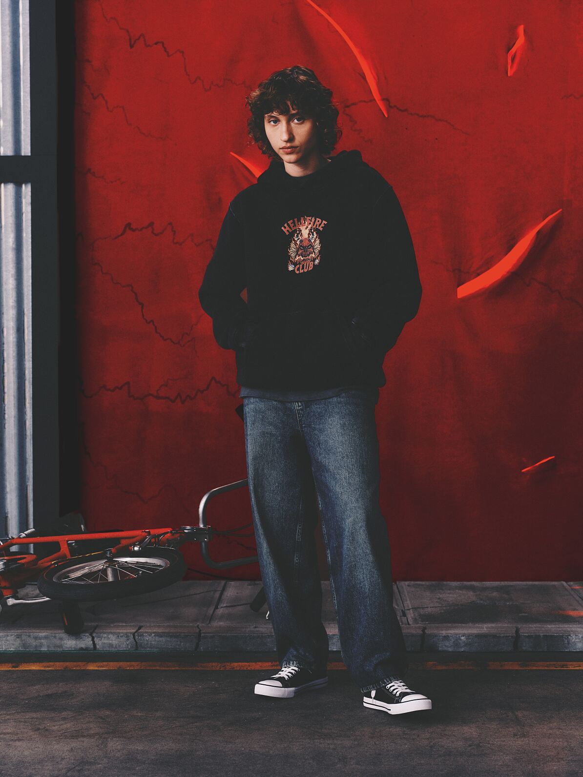 PRIMARK STRANGER THINGS HELLFIRE HOODIE Charcoal �30, £20, €24, 625CZK, 105PLN, 9000HUF, 120RON (2)