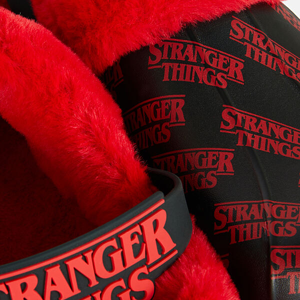 PRIMARK STRANGER THINGS CLOG Red £10, €12, 310CZK, 50PLN, 4400HUF, 60RON (2)