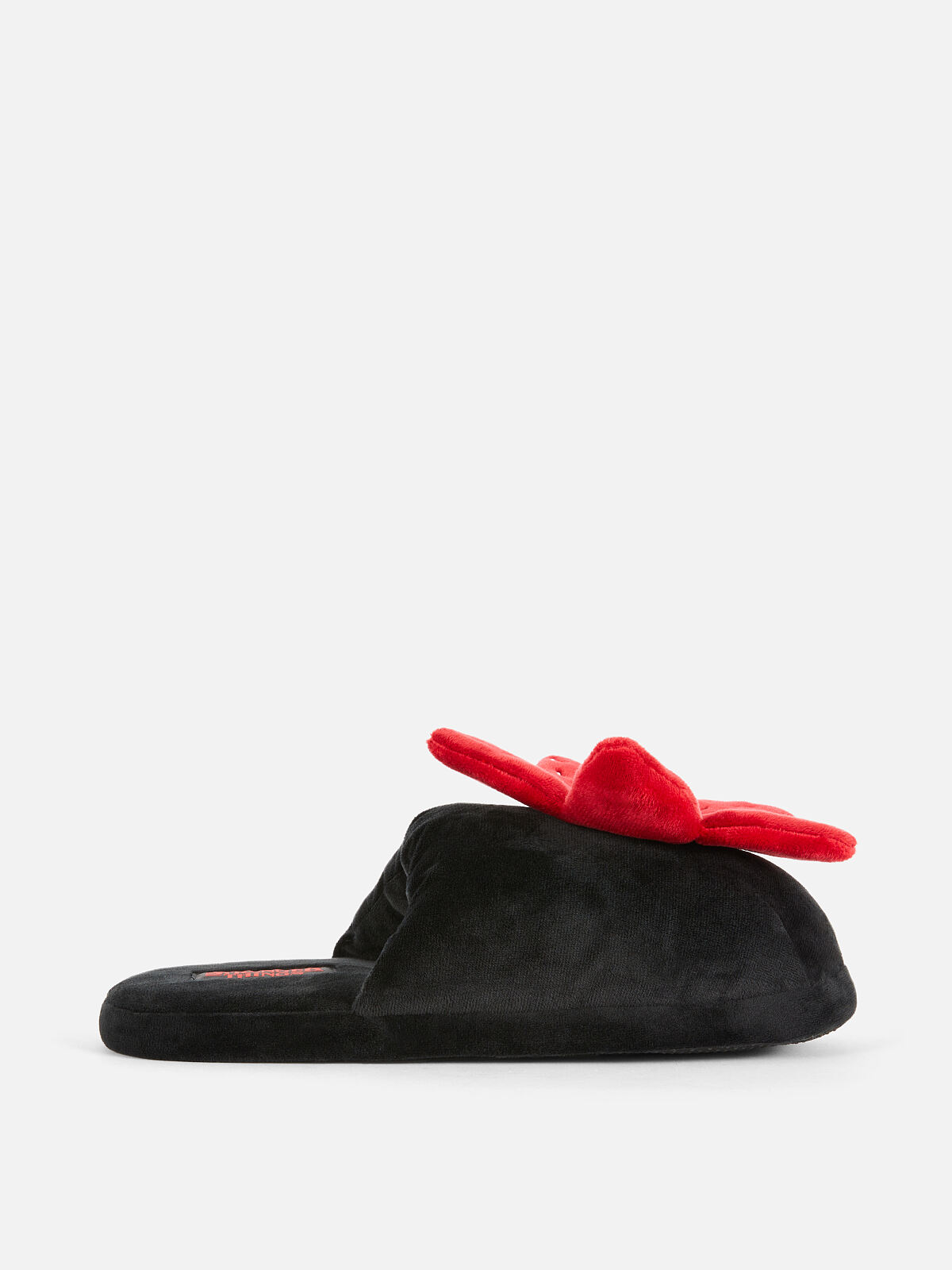 PRIMARK STRANGER THINGS 3D SLIPPERS Black �13, £9, €11, 285CZK, 47PLN, 4000HUF, 54RON (2)