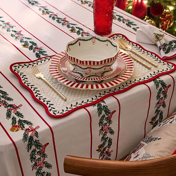 PRIMARK Xdec Icons Serving Bowl £9, €10, PLN43, CZK260, RON50-min