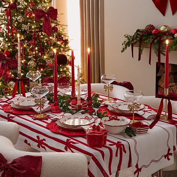 PRIMARK Xdec 2pc Novelty TT £5, €6, PLN26, CZK155, RON30 (2)-min