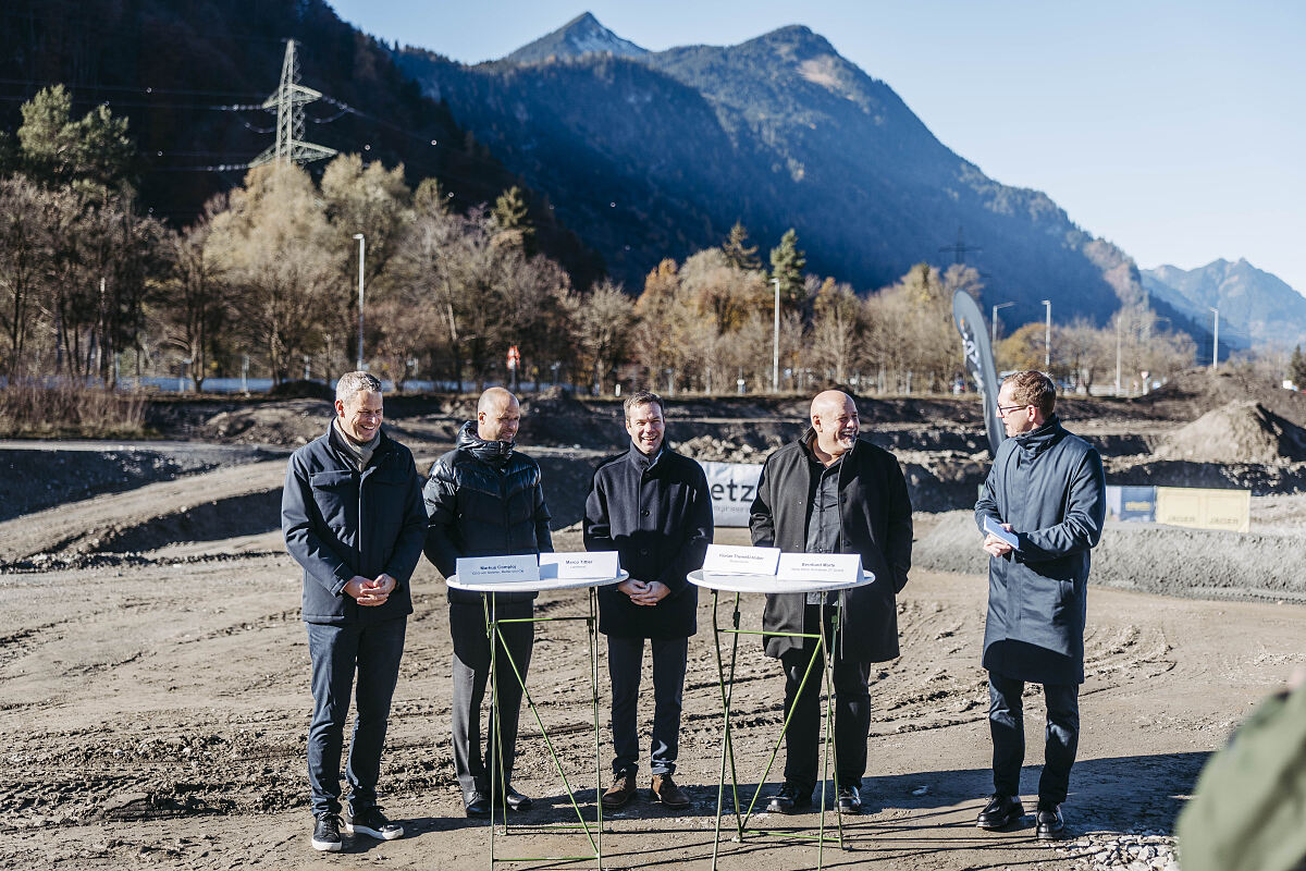 Bild 2: Spatenstich-Redner I Getzner-Werk Nüziders