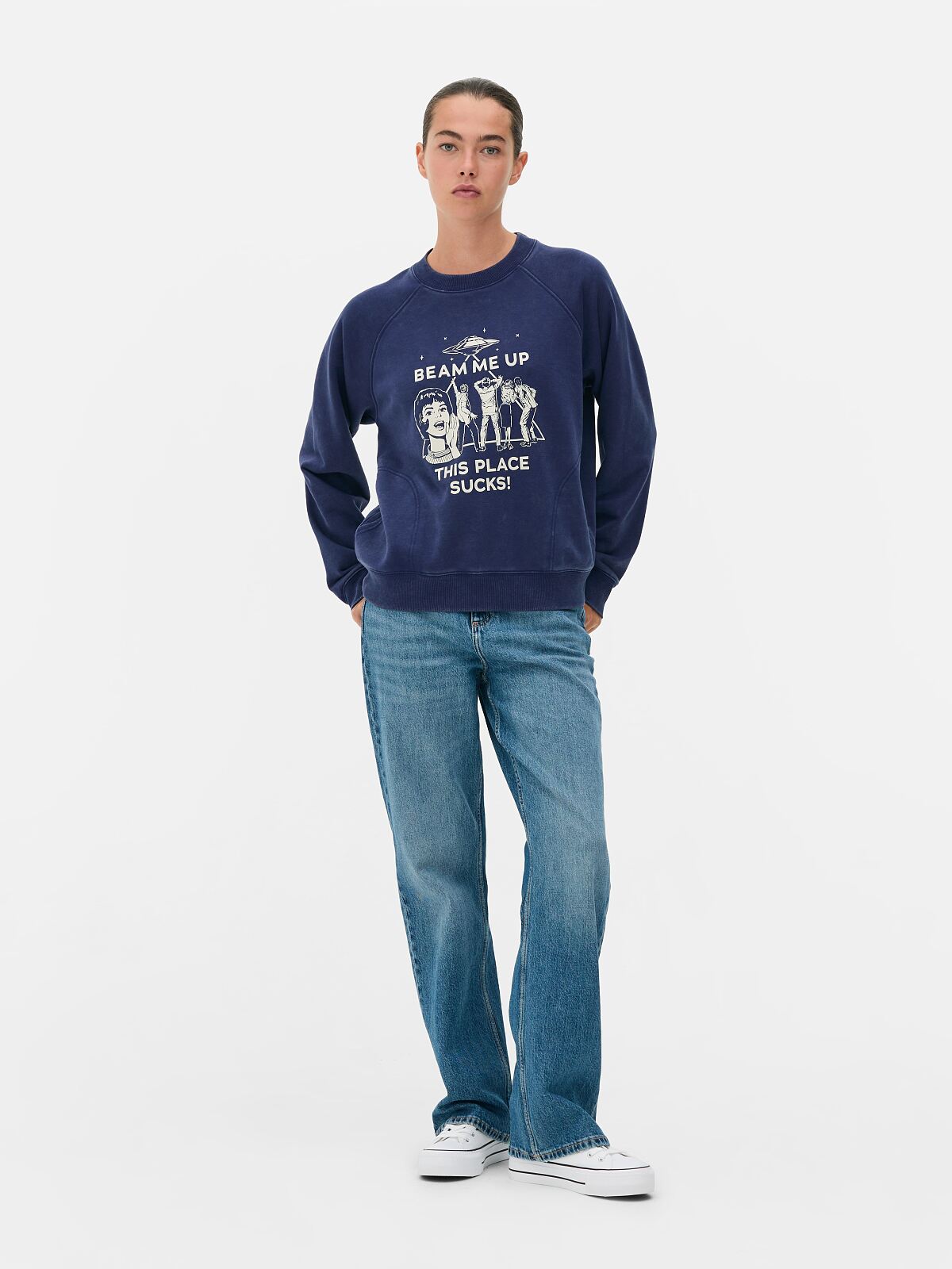 PRIMARK STRANGER THINGS BEAM UP SWEATER Blue �20, £16, €18, 470CZK, 80PLN, 6500HUF, 90RON-min