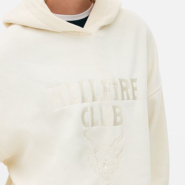 PRIMARK HELLFIRE HOODIE Cream �24, £18, €20, 520CZK, 90PLN, 7500HUF, 100RON-min