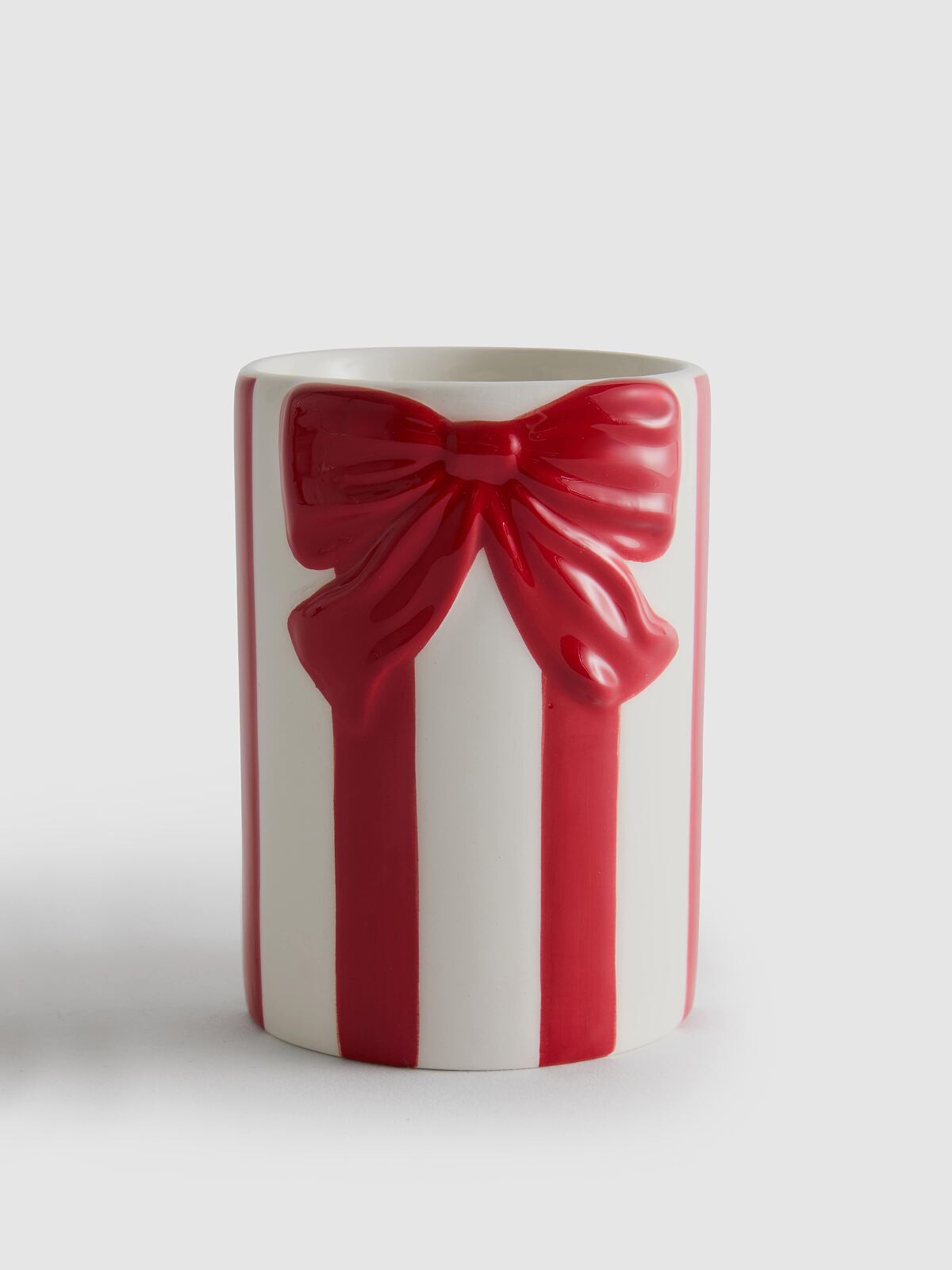 PRIMARK Xnov Bow Tumbler £4, €5, PLN22, CZK130, RON25-min