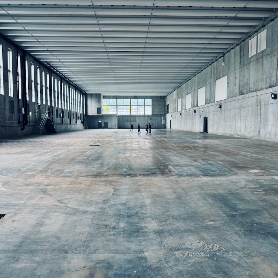 Neue Halle der Firma Collini