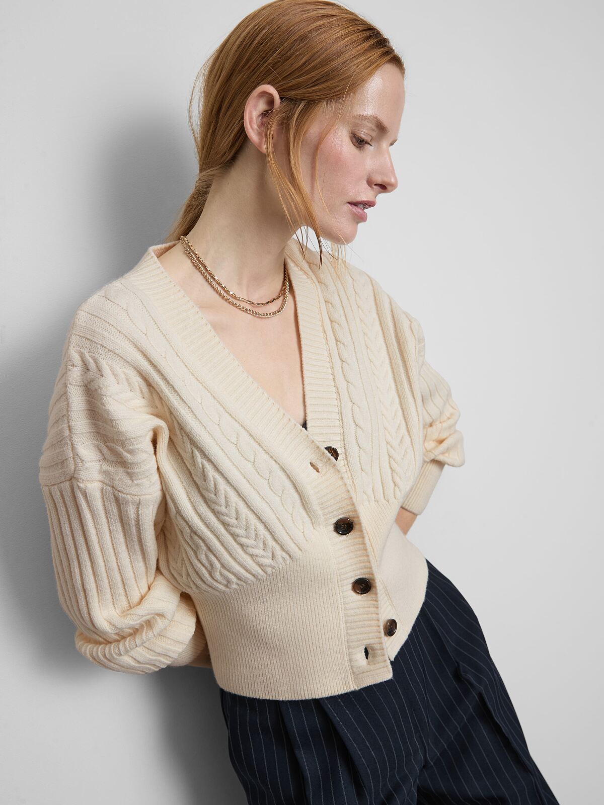 primark_deutschland-primark_cable_sculpted_cardi-18-eur20-usd22-pln90-czk520-ron100-2-ref2225538-min
