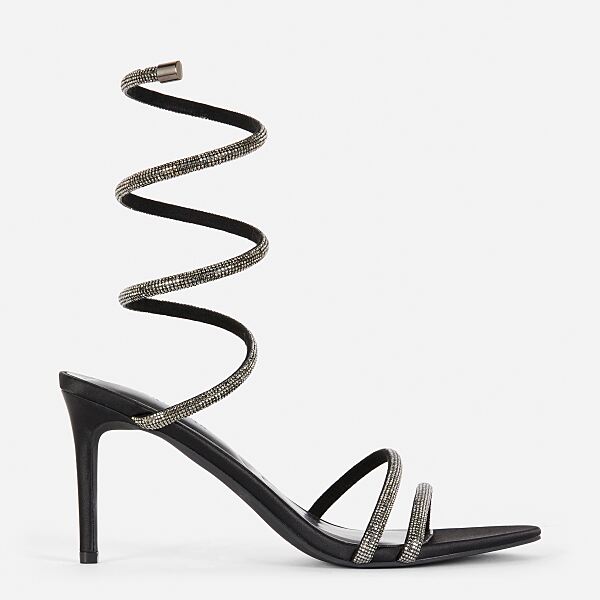 primark_deutschland-primark_black_spiral_hot_fix_sandal_22_eur24_625_czk_105_pln_120_ron-ref2214255-min