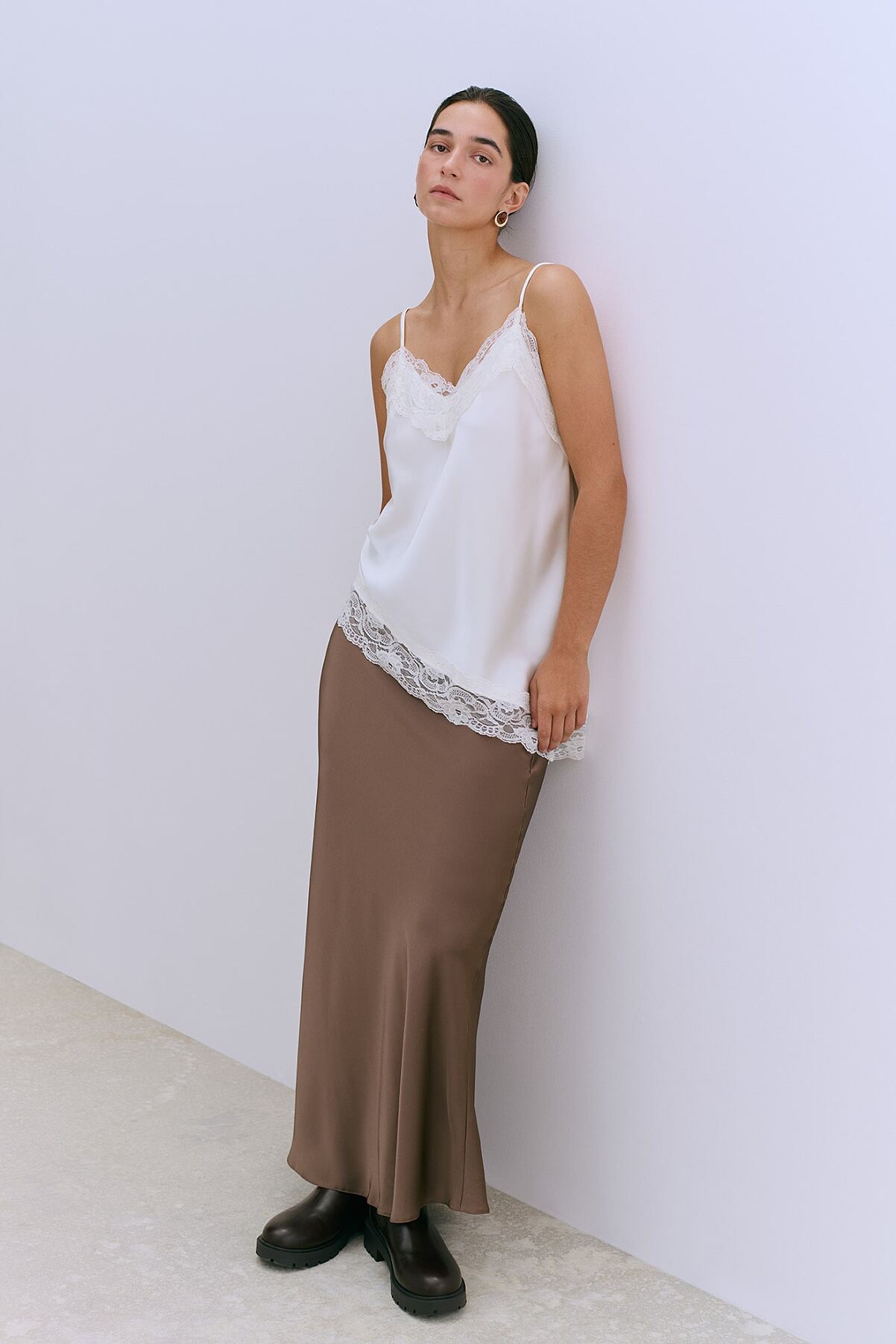 primark_deutschland-primark_satin_lace_cami-ivory-14-eur16-usd18-ron90-pln70-czk415-4-ref2215137-min