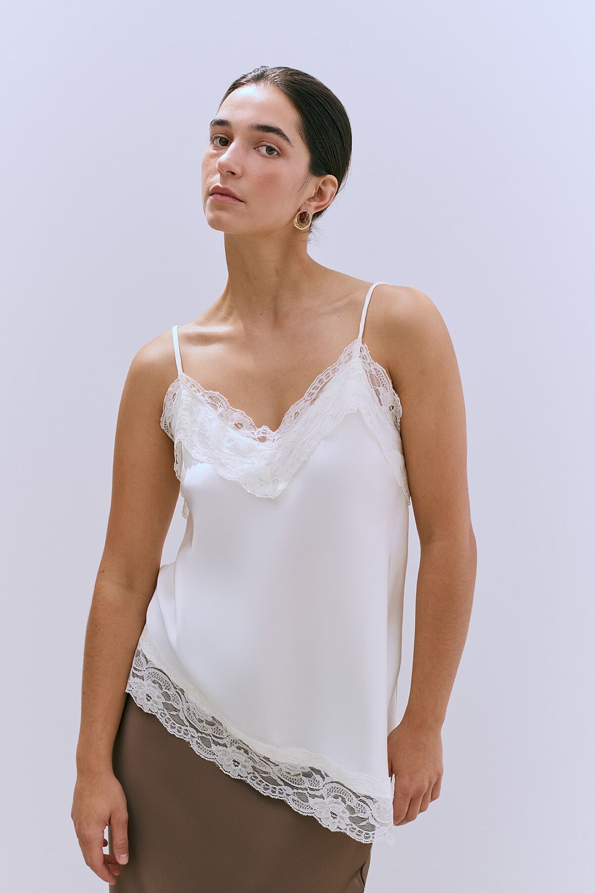 primark_deutschland-primark_satin_lace_cami-ivory-14-eur16-usd18-ron90-pln70-czk415-3-ref2215140-min