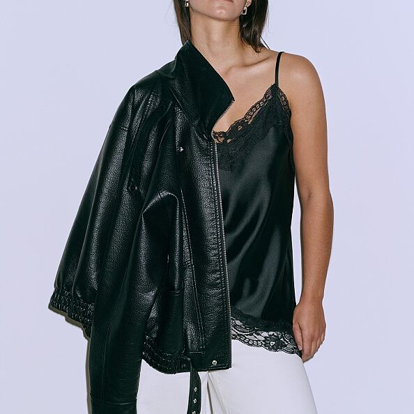 primark_deutschland-primark_satin_lace_cami-black-14-eur16-usd18-ron90-pln70-czk415-3-ref2215122-min