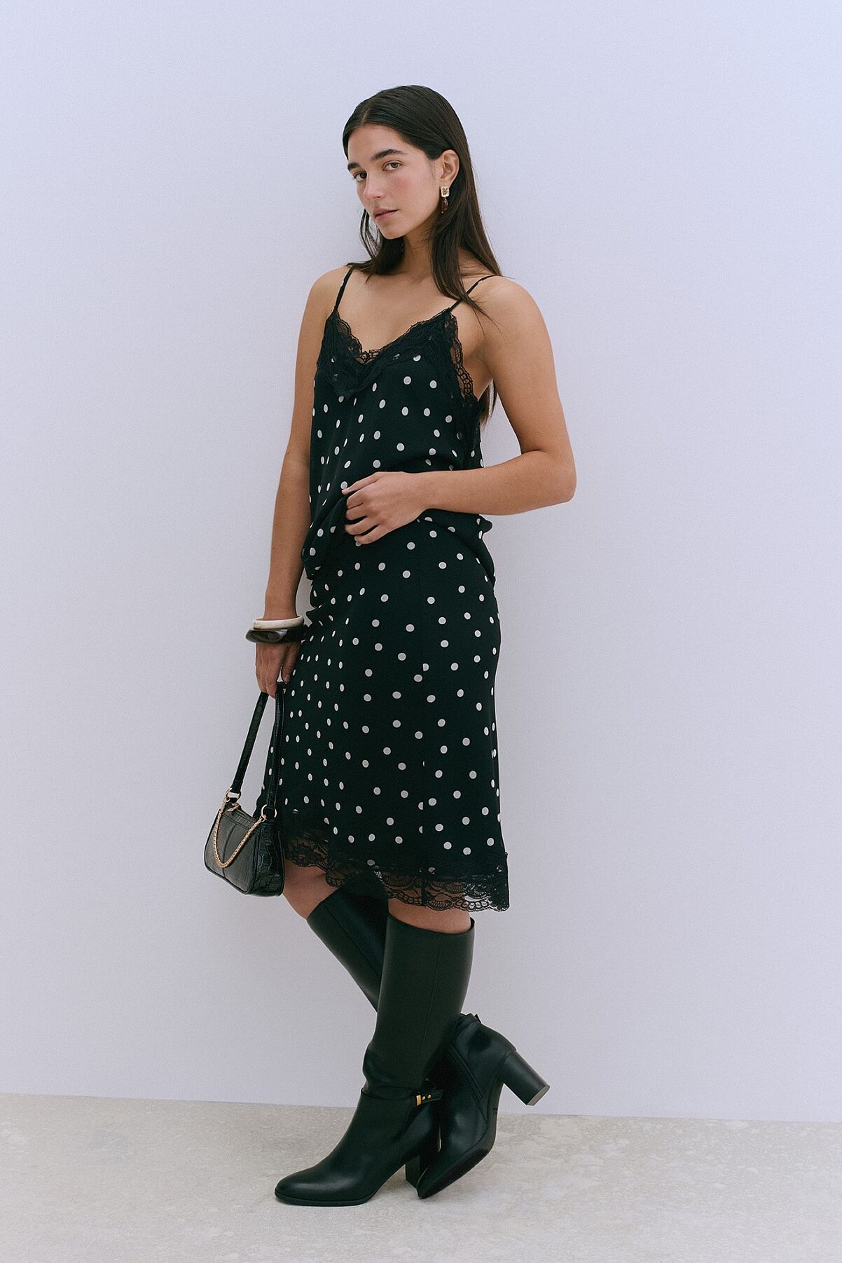 primark_deutschland-primark_lace_polka_dot_skirt-16-eur18-usd20-ron90-pln80-czk470-2-ref2215095-min
