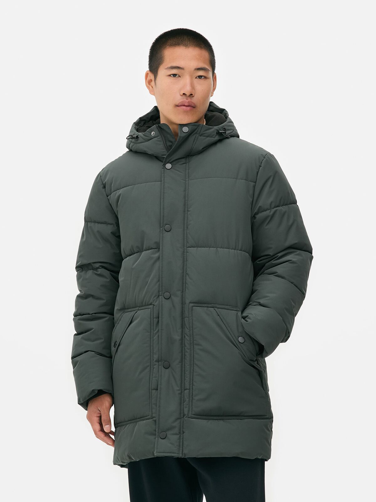 primark_deutschland-primark_long_puffer_thermolite_green_usd75-45-eur55-1430czk-240pln-20500huf-275ron-ref2208783-min