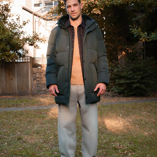 primark_deutschland-primark_long_puffer_thermolite_green_usd75-45-eur55-1430czk-240pln-20500huf-275ron-2-ref2208789-min