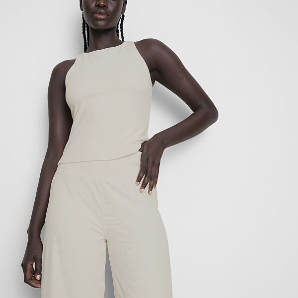 PRIMARK SOFT RIB HIGH NECK VEST, £10, €12, �13.50, RON60, PLN50, CZK310-min