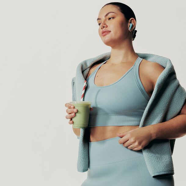 PRIMARK SF CROP TOP £7 €8 �11.50 210CZK 34PLN 40RON PRIMARK BORG LL HALF ZIP £14 €16 �17.50 415CZK 70PLN 80RON-min