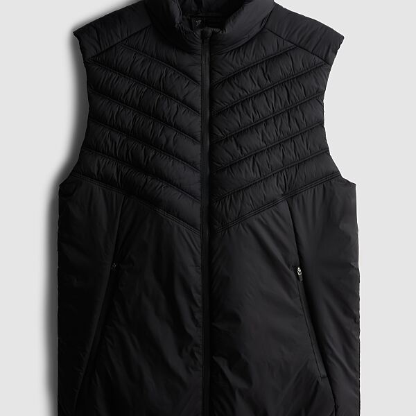 PRIMARK PERFORMANCE GILET BLK £12 €14 �20 415CZK 70PLN 80RON