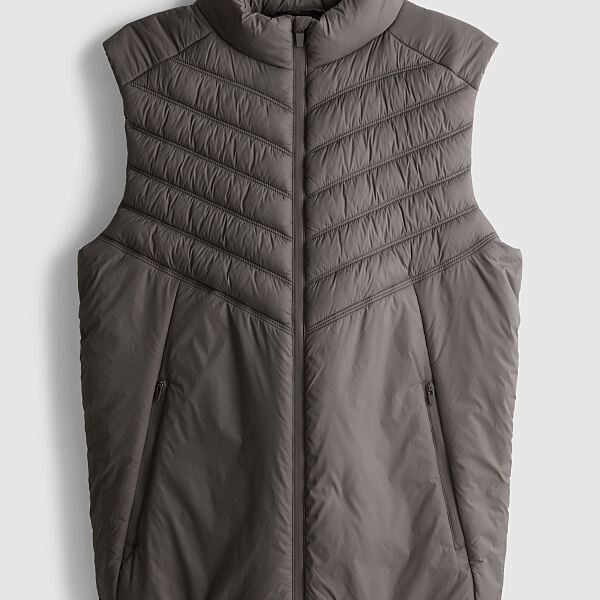 PRIMARK PERFORMANCE GILET £12 €14 �20 415CZK 70PLN 80RON