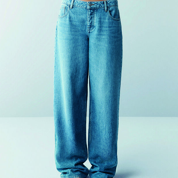 PRIMARK THE SCENE_low_rise_baggy-18-eur20-usd28-ron100-pln90-czk520-ref2265198