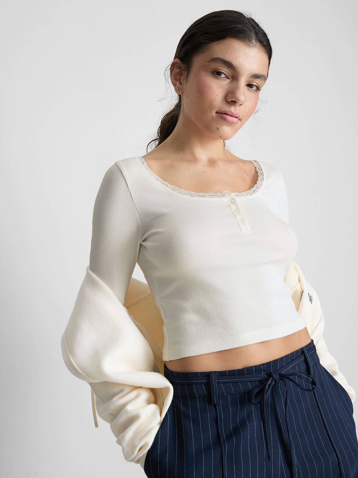 PRIMARK THE SCENE_henley_tee_long_sleeve-7-eur9-usd13-ron44-pl39-czk235-ref2265324